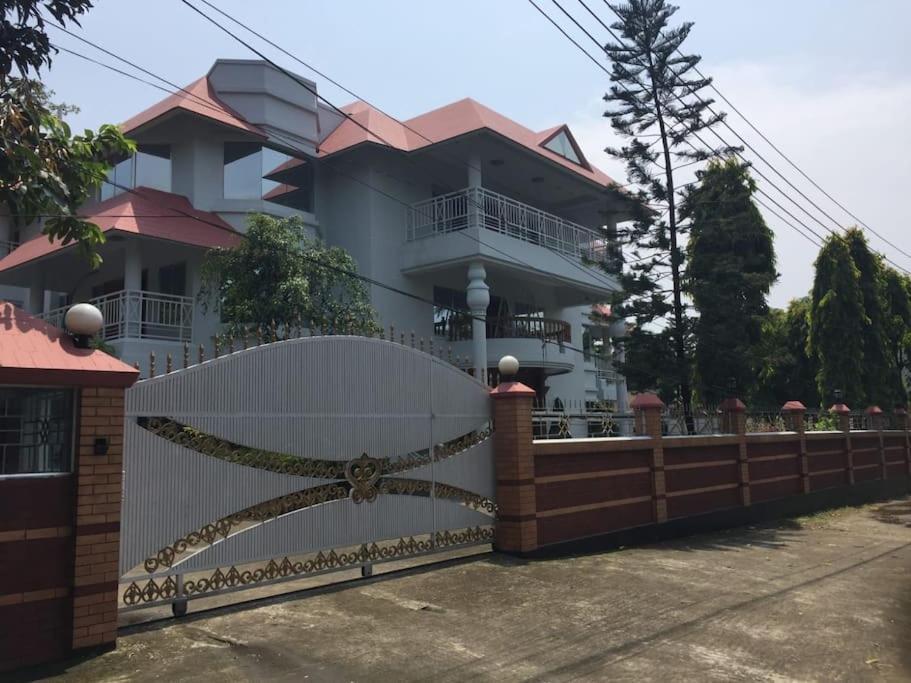 Subhani Aysha Palace Luxury Apartment Sylhet Eksteriør billede